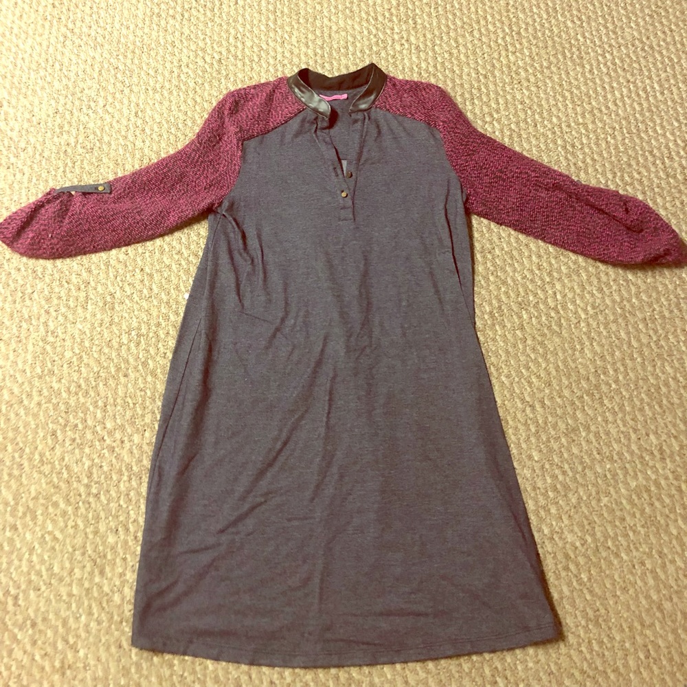 Dress with sweater knit sleeves